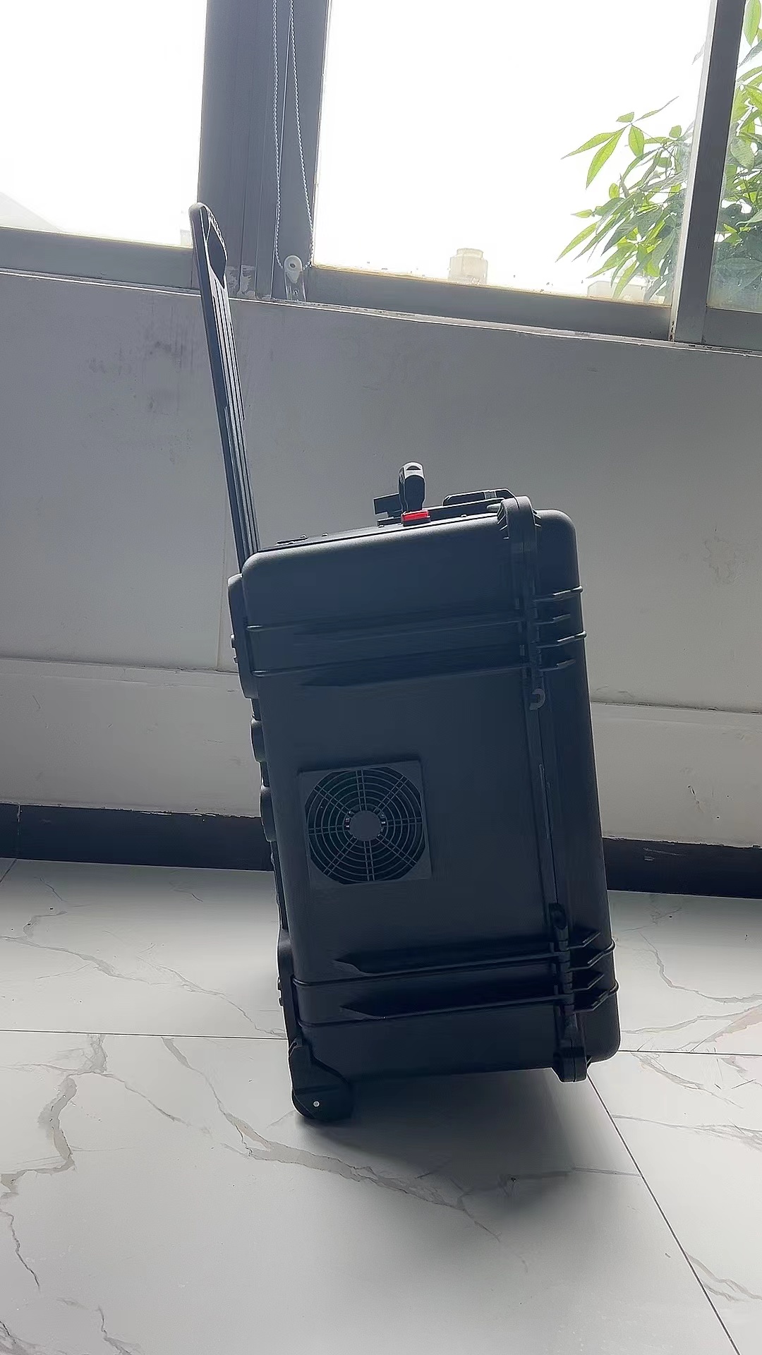 沧源手拉箱型移动通信干扰器